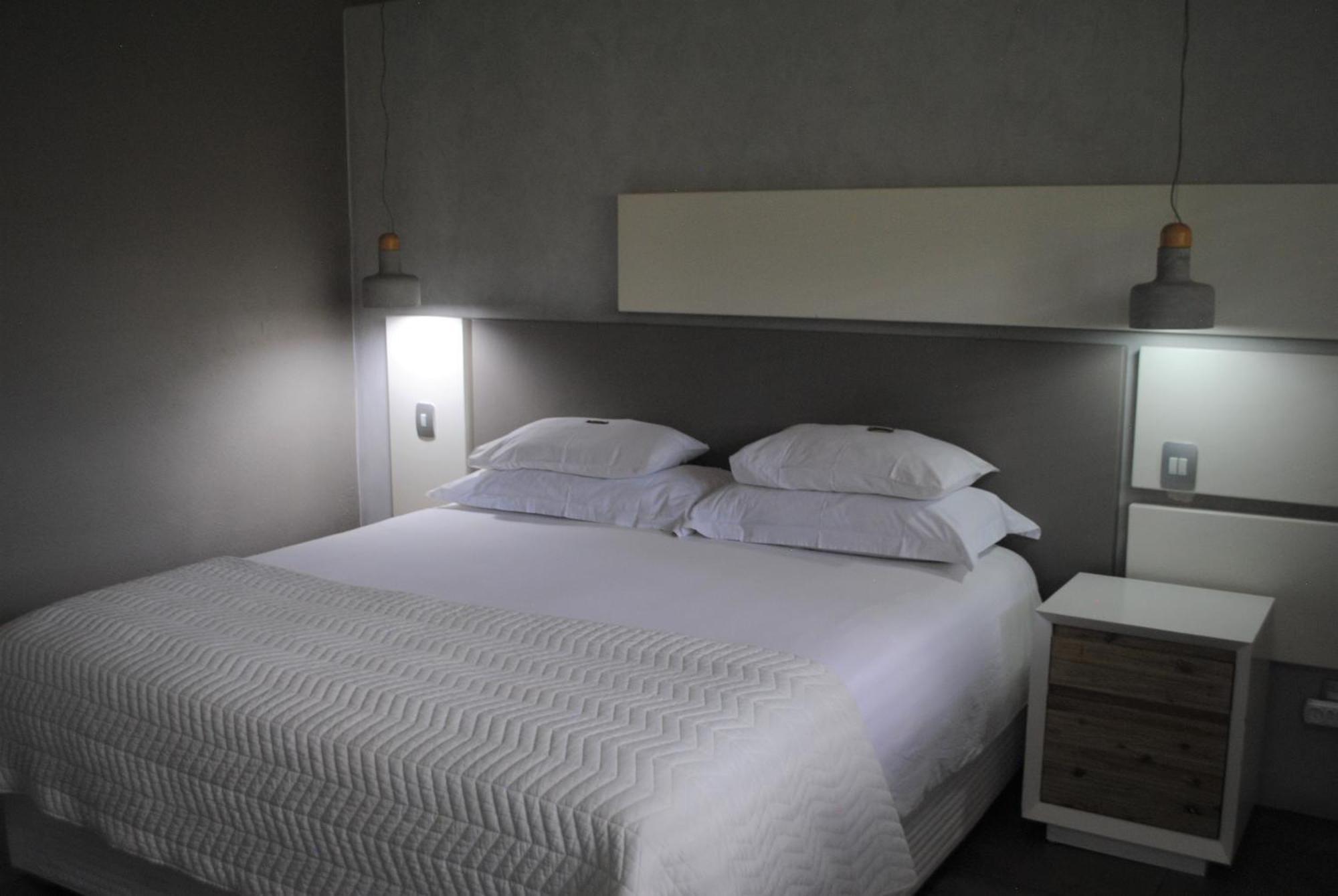 Birds Babble Self Catering Hotel Mbombela Eksteriør billede